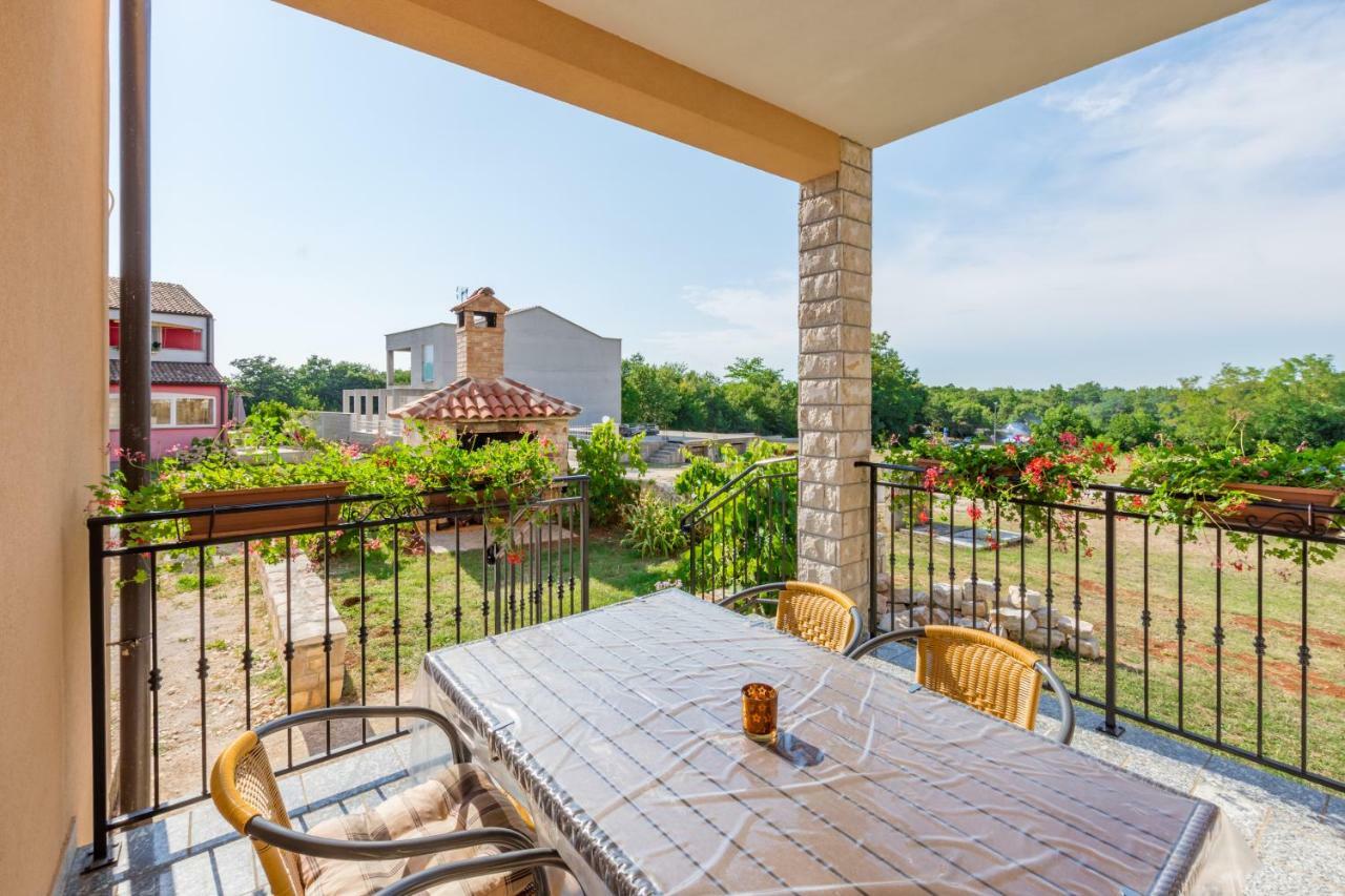 Apartment Lavanda 2 بوريتش المظهر الخارجي الصورة