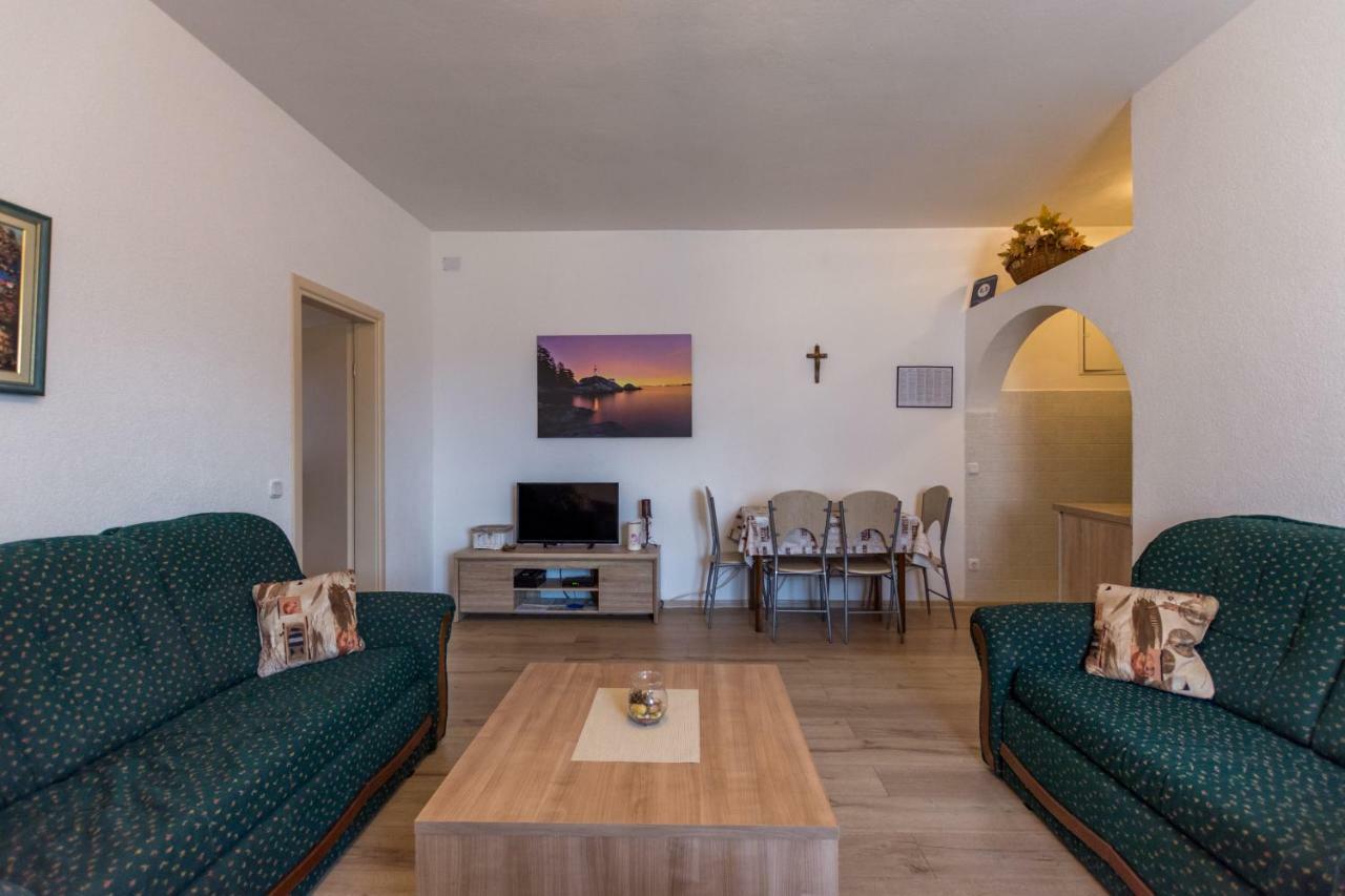Apartment Lavanda 2 بوريتش المظهر الخارجي الصورة